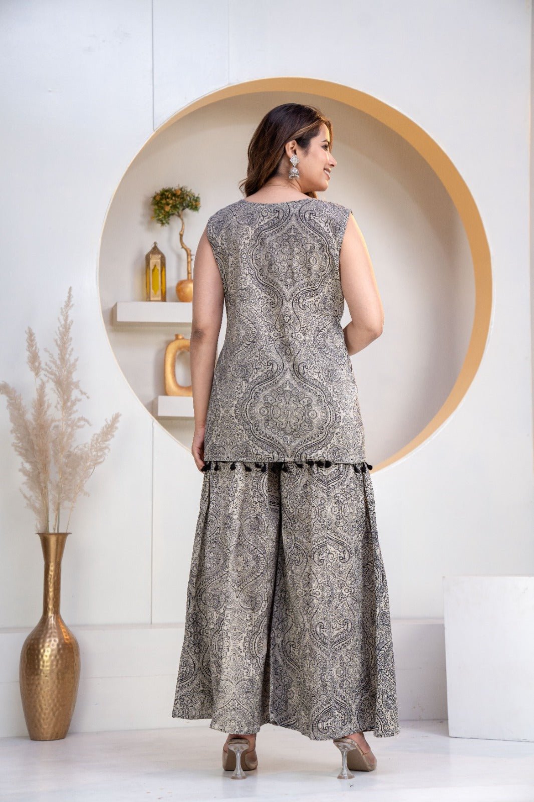 Elegant Paisley Co-ord Set - Dora & Masters